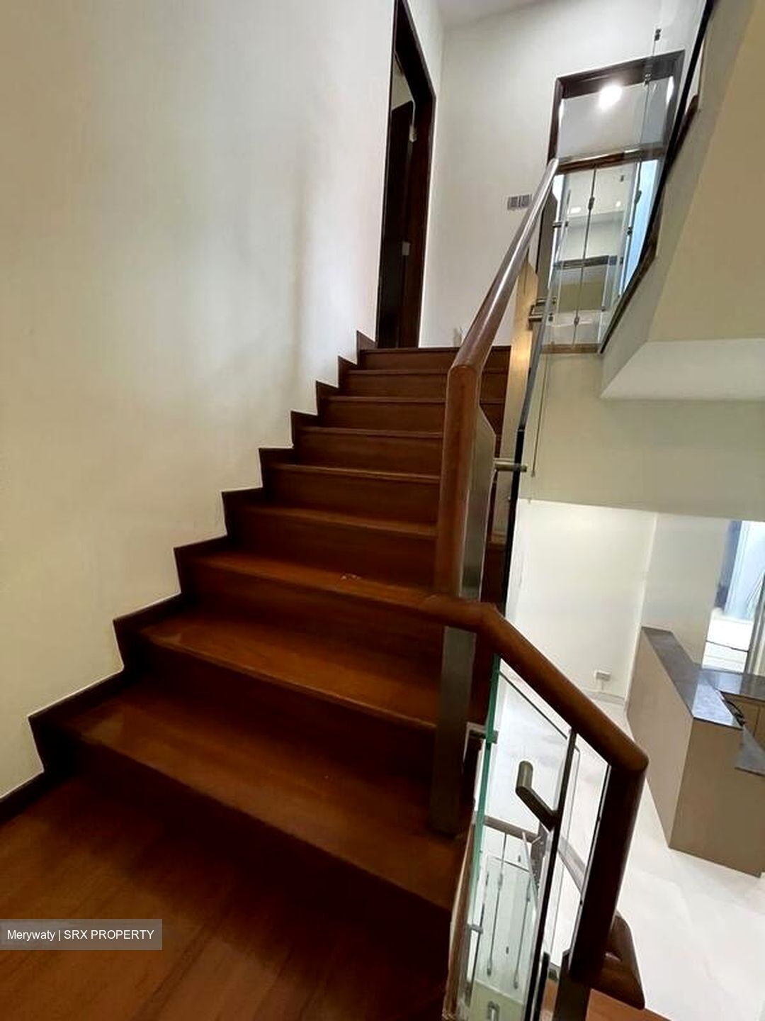 Whitley Villas (D11), Semi-Detached #467750061